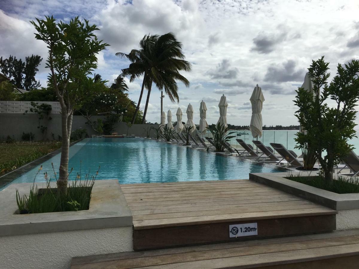 Obiches Luxury Beachfront Apartment Trou-Aux-Biches 外观 照片