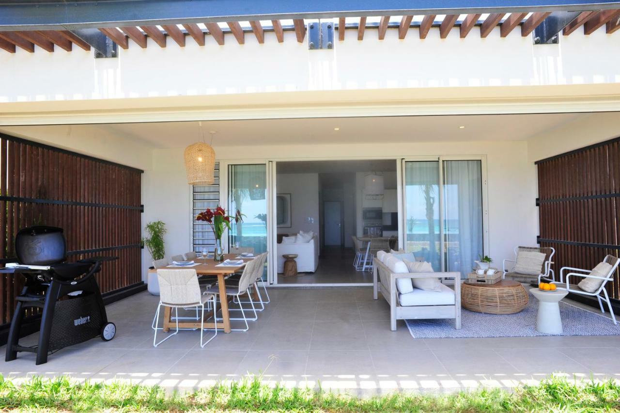 Obiches Luxury Beachfront Apartment Trou-Aux-Biches 外观 照片
