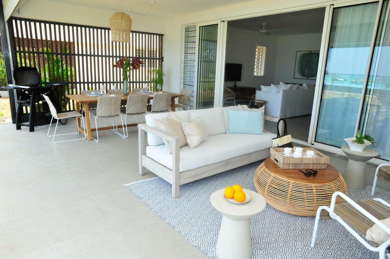 Obiches Luxury Beachfront Apartment Trou-Aux-Biches 外观 照片