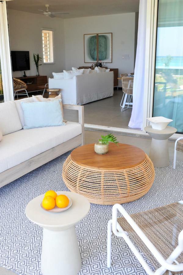 Obiches Luxury Beachfront Apartment Trou-Aux-Biches 外观 照片