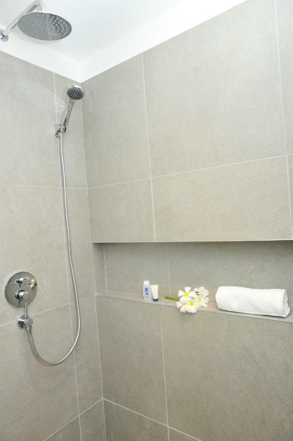 Obiches Luxury Beachfront Apartment Trou-Aux-Biches 外观 照片