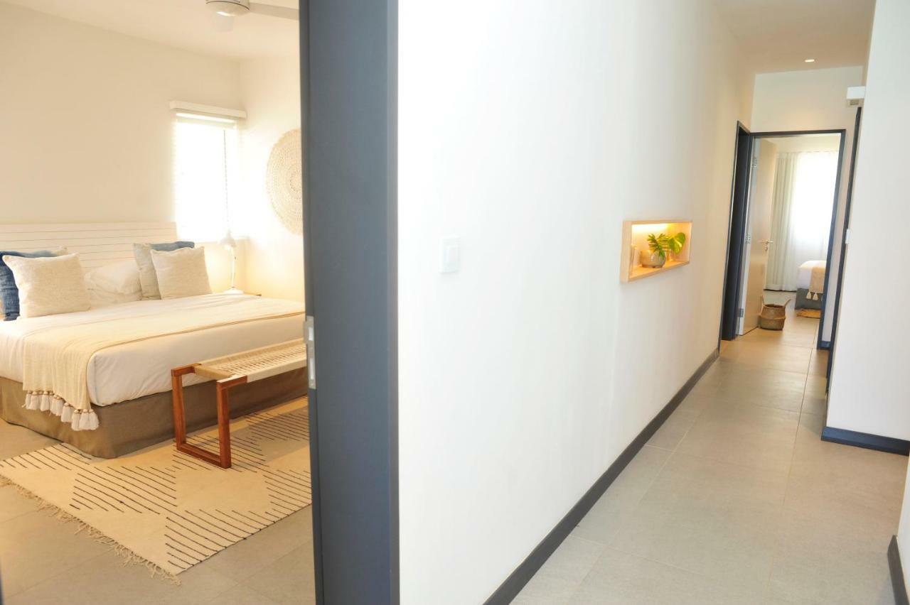 Obiches Luxury Beachfront Apartment Trou-Aux-Biches 外观 照片