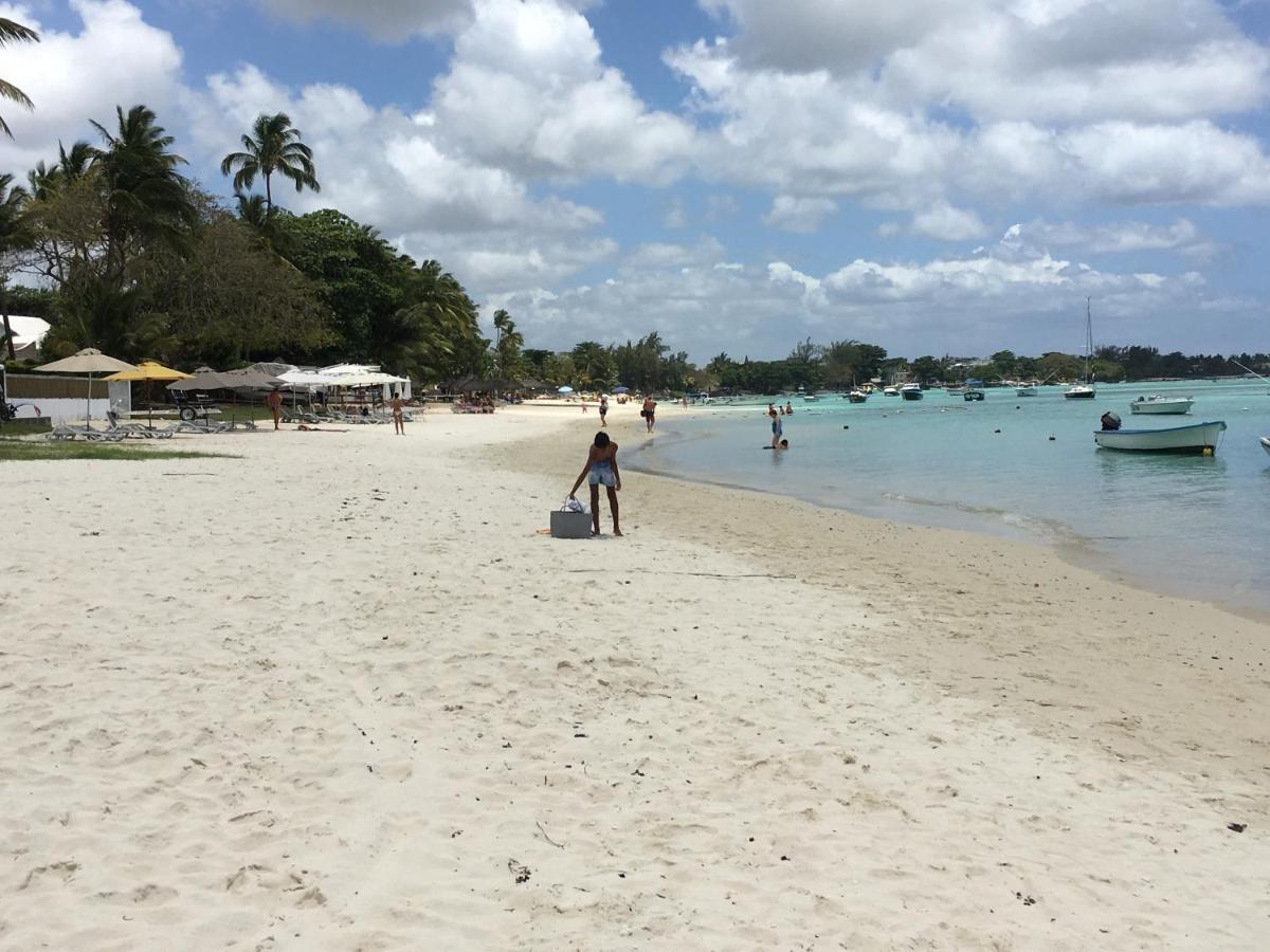 Obiches Luxury Beachfront Apartment Trou-Aux-Biches 外观 照片